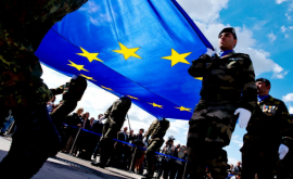 Peste 20 de țări UE au convenit asupra cooperării militare
