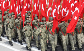 Власти Турции выдали ордер на арест более 300 военнослужащих