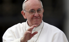 Папа римский помолился за мигрантов