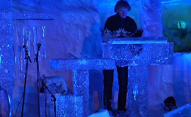 O trupă din Norvegia a făcut furori cîntînd cu instrumente de gheaţă VIDEO