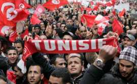 Массовые беспорядки в Тунисе
