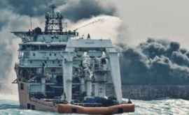 Крушение нефтяного танкера привело к экологической катастрофе ФОТОВИДЕО