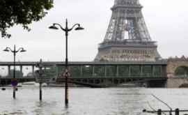 Париж готовится к стихийному бедствию