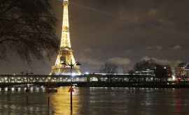 Парижане могут вздохнуть свободно ВИДЕО
