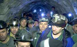 В ЮАР спасли 955 шахтеров почти два дня находившихся под землей