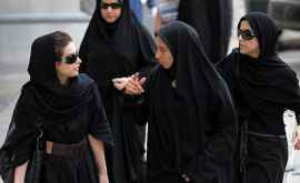 Danemarca vrea să interzică purtarea vălului islamic