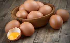 Как очистить вареные яйца ложкой ВИДЕО