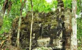 Священные реликвии майя нашли в огромной подводной пещере в Мексике
