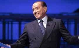 Berlusconi revine pe scena politică