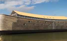 Un milionar a construit Arca lui Noe