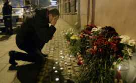 Un an de la atentatul din Sankt Petersburg victimele au fost comemorate în tăcere 