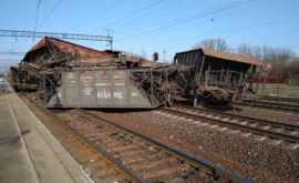 Железнодорожная катастрофа в Украине перевернулся товарняк