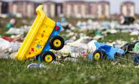 Chișinăuienii care aruncă gunoiul în stradă riscă amenzi usturătoare