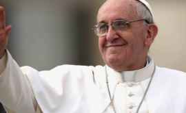 В день своих именин Папа Франциск раздал беднякам мороженое