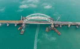 Крымский мост открывают для автомобилей