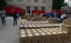 Moldoveanca ce a topit inima Reginei Elizabeta a adus 8 camioane de ajutor umanitar acasă