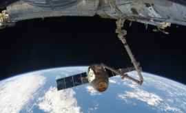 Астронавты более 6 часов находились в открытом космосе ФОТО