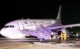 Пассажирский самолет приземлился на брюхо в Саудовской Аравии