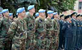 Молдавских миротворцев отправили в Косово ФОТО