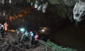 12 copii au rămas blocați întro peșteră în Thailanda