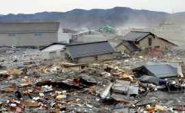 После мощного землетрясения в Японии возникла угроза цунами