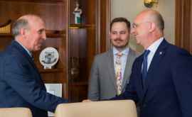 Premierul Pavel Filip și ambasadorul SUA James Pettit au avut o întîlnire