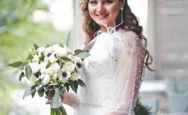 Спустя три месяца после свадьбы Кристи Руж вновь надела свадебное платье