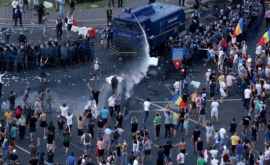 UPDATE Protest violent la București peste 440 de persoane au avut de suferit