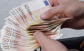Женщина путем обмана получила 24 тыс евро