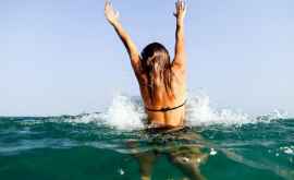 Cum te ajută înotul în apă rece să scapi de boli și de stres