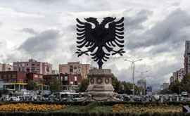 Полиция Албании проводит массовые обыски