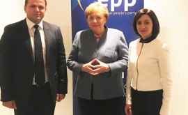 Sandu și Năstase sau întîlnit cu Merkel
