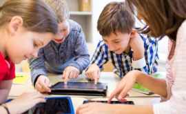 Частое использование смартфонов и планшетов способствует косоглазию у детей