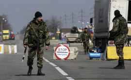 Ucraina a introdus restricții pentru ruși la granița cu Crimeea