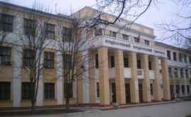 Сотни дипломов выданных Тираспольским университетом были заверены Кишиневом