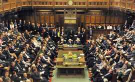 Britanicii vor să le interzică parlamentarilor să plece în vacanță