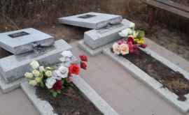 Zeci de morminte din cimitirul nou din Cahul vandalizate