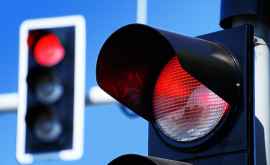 Cînd va fi instalat semaforul la intersecția străzilor L Deleanu și șos Balcan