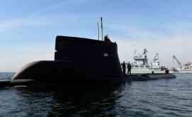 Submarin care poate lansa rachete de croazieră inaugurat în Iran