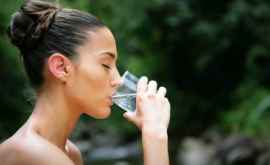 Consumul excesiv de apă poate fi dăunător pentru sănătate