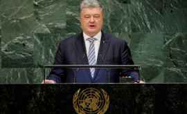 Poroșenko ar putea fugi în Moldova în cazul unei înfrîngeri la alegeri