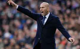 Zinedine Zidane revine la Real Madrid