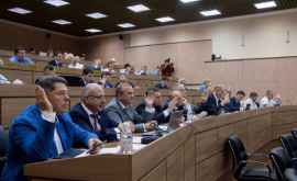 Глава Приднестровья поддержал идею сокращения депутатов 