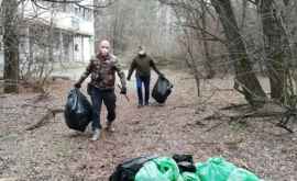 Orașul fantomă de lîngă Cernobîl curățat de gunoiul lăsat de turiști
