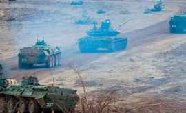 Peste 1500 de militari ruşi efectuează exerciţii în regiunea Crimeea