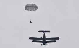 Salturi cu parașuta și cascadorii spectaculoase în cadrul exercițiului JCET 2019 VIDEO