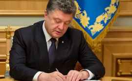 Poroșenko în ziua alegerilor a reamintit despre întreruperea tratatului de prietenie cu Rusia