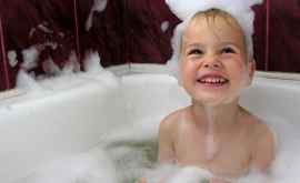 Atenție mămici Şampon pentru bebeluşi contaminat cu azbest