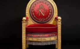 Позолоченный трон Наполеона продали по низкой цене