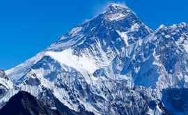 Muntele Everest va fi măsurat încă o dată